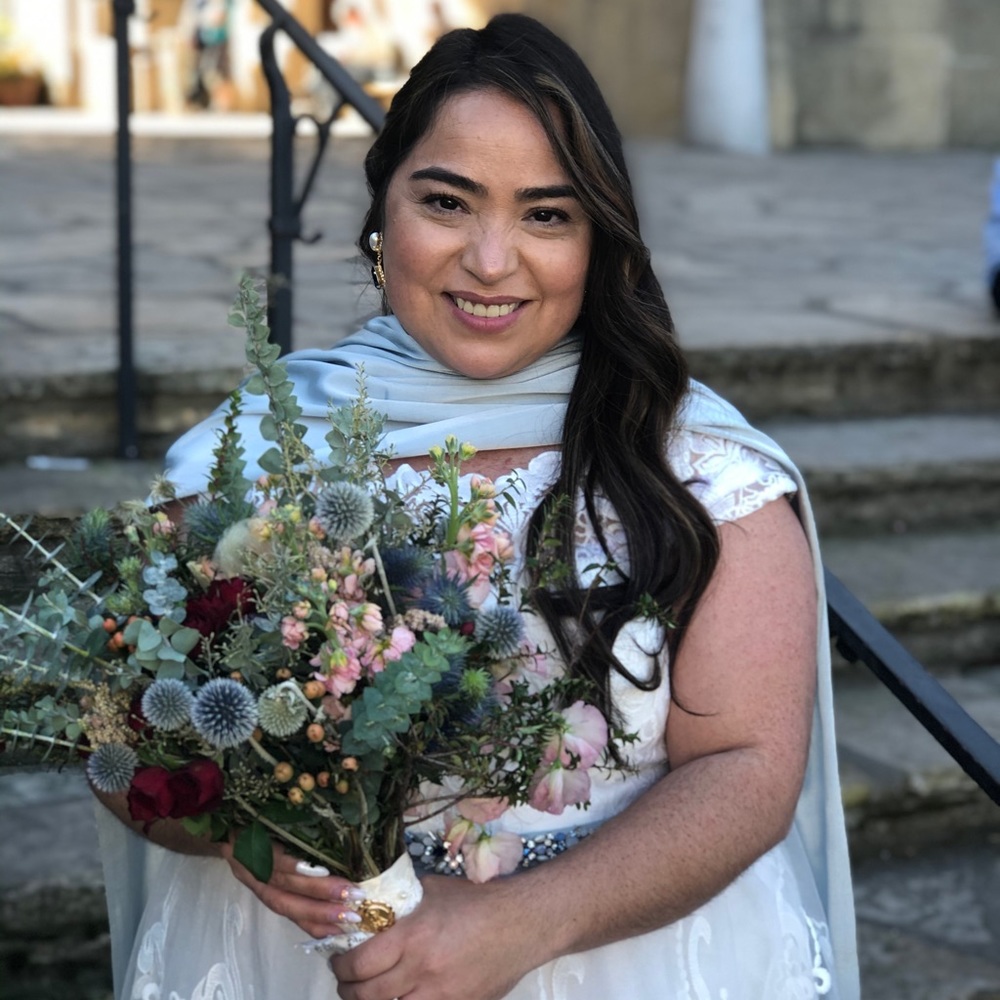 Meet your Posher, Gloria